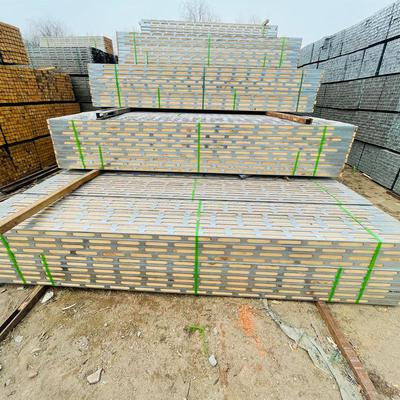建筑工地鋼包木新型建材 50*50 50*70鋼木龍骨 鋼背楞加固 替代建筑木方使用 節(jié)省工程成本